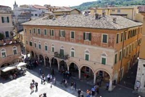 Piazza del Popolo in Ascoli Piceno, Marche