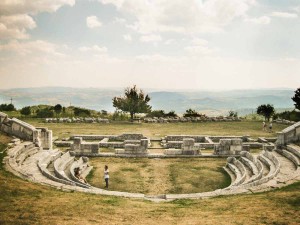 Il complesso monumentale del teatro sannita di Pietrabbondante, Molise