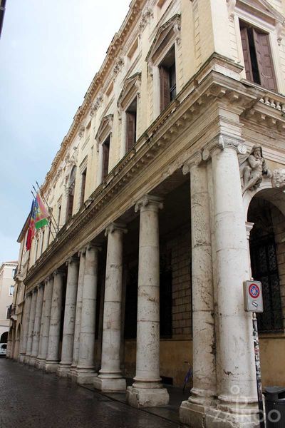 Corso Andrea Palladio - Palladio's palaces in Vicenza